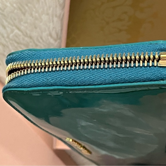 Miu Miu long wallet zipper green ribbon NWOT - Picture 7 of 16